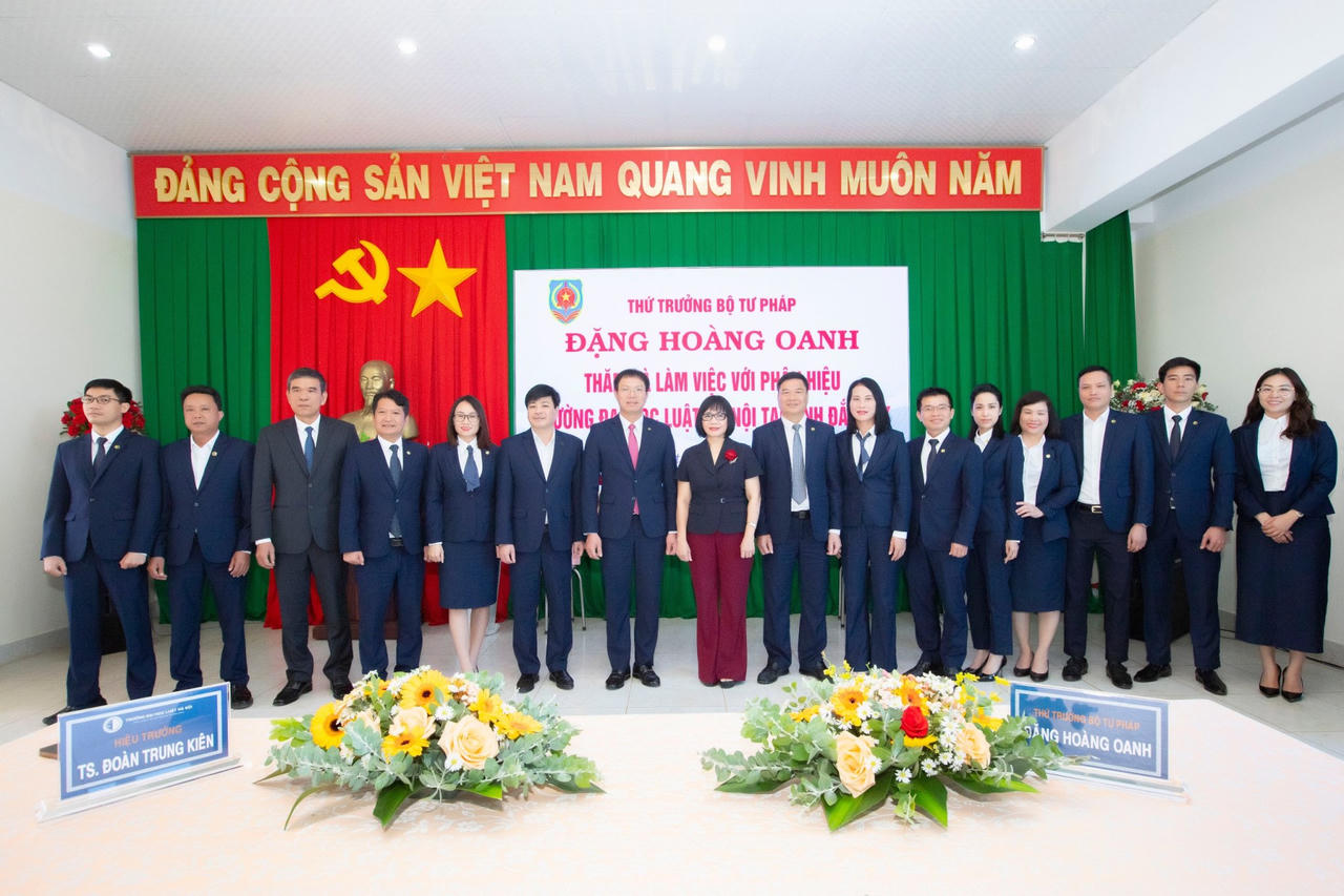 Khẳng định vị thế, uy tín của Phân hiệu Trường Đại học Luật Hà Nội tại tỉnh Đắk Lắk