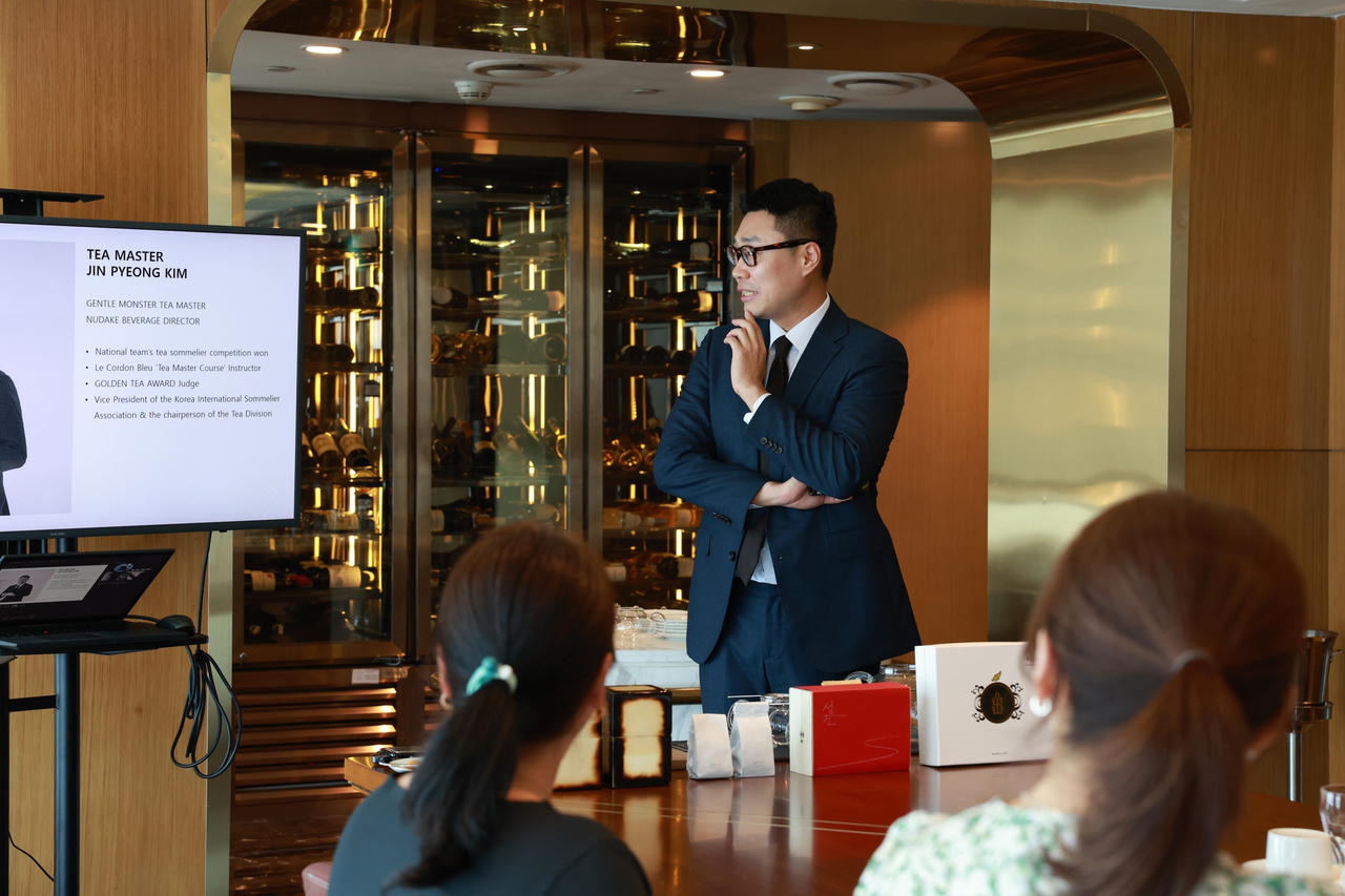 Trải nghiệm đồ ăn độc đáo, văn hoá trà đạo tại Tuần lễ Ẩm thực Hàn Quốc 2024