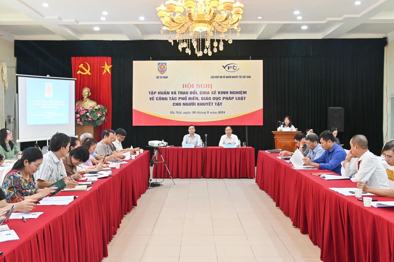 Tập huấn về công tác phổ biến, giáo dục pháp luật cho người khuyết tật