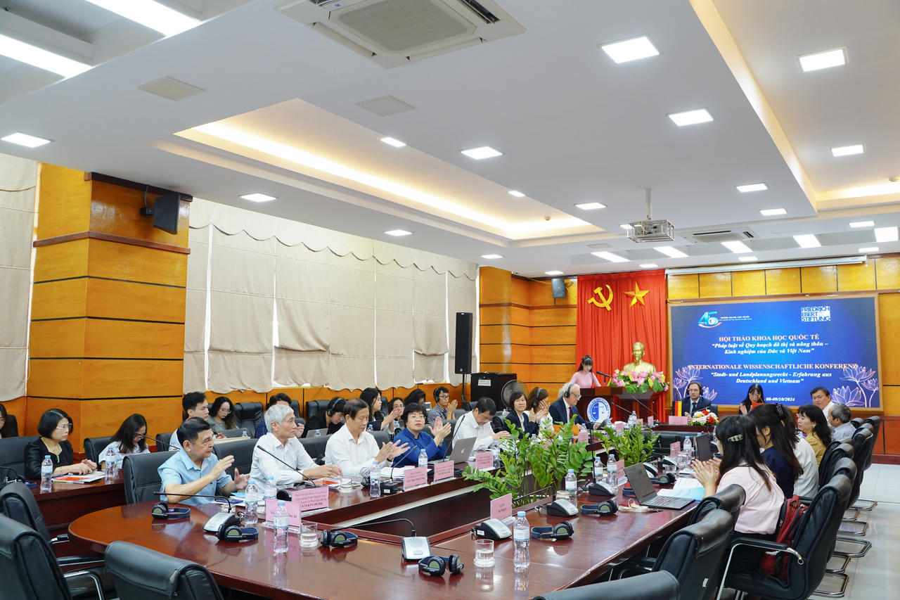 Kết hợp hài hoà giữa phát triển đô thị với xây dựng nông thôn