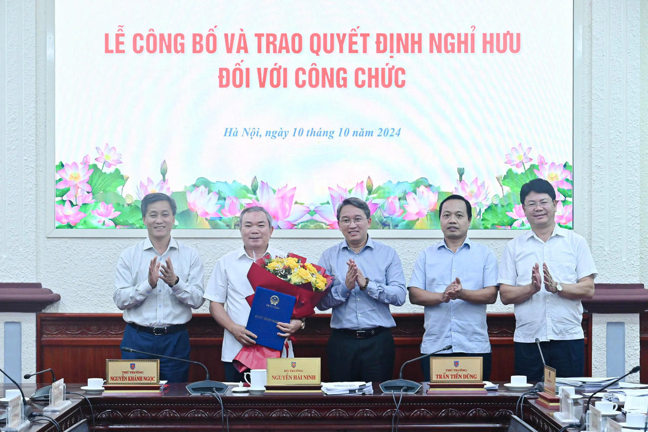 Bộ Tư pháp công bố Quyết định về công tác cán bộ