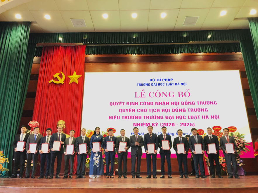 Trường Đại học Luật Hà Nội: Giữ vững vị thế trường trọng điểm quốc gia, từng bước hội nhập khu vực và quốc tế