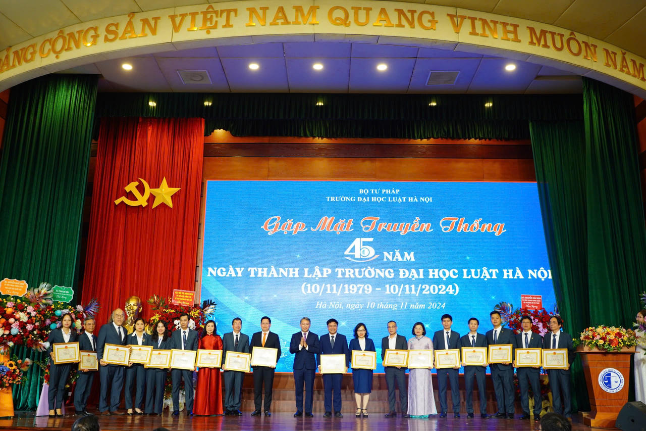 45 năm thành lập Trường Đại học Luật Hà Nội: Không ngừng nâng cao vị thế, uy tín, thương hiệu
