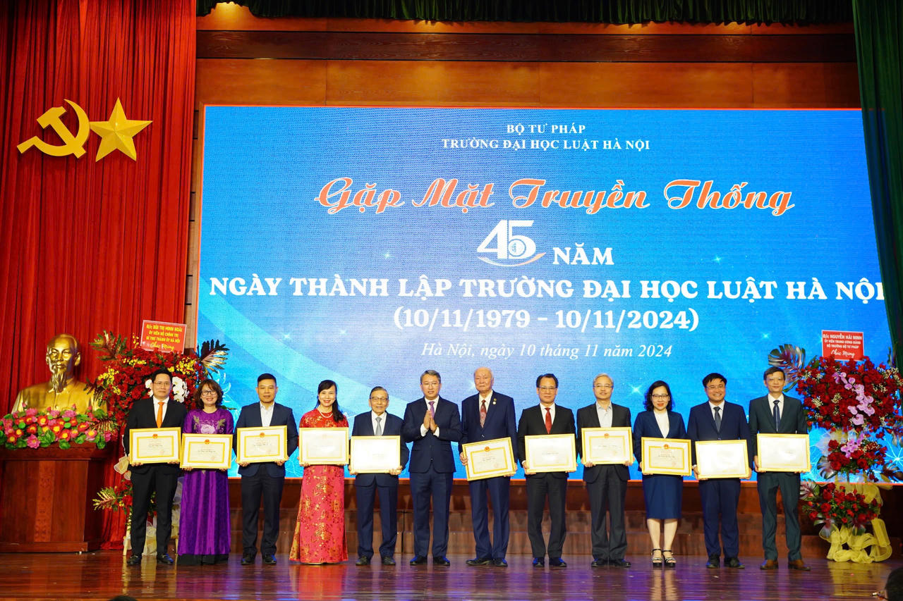 45 năm thành lập Trường Đại học Luật Hà Nội: Không ngừng nâng cao vị thế, uy tín, thương hiệu
