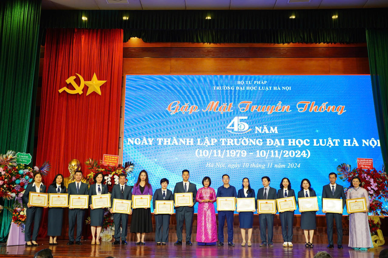 45 năm thành lập Trường Đại học Luật Hà Nội: Không ngừng nâng cao vị thế, uy tín, thương hiệu