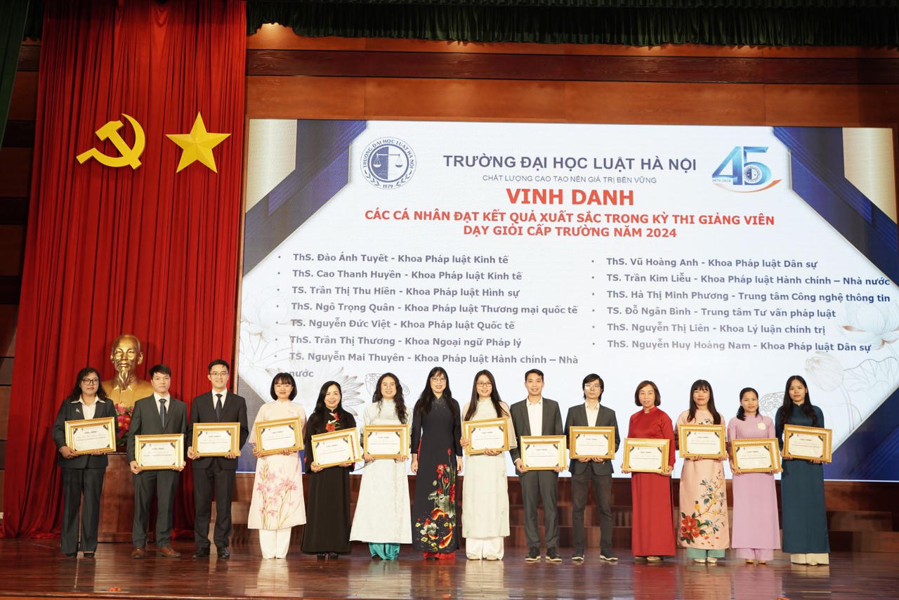 Trường Đại học Luật Hà Nội tổ chức Gặp mặt chào mừng Ngày Nhà giáo Việt Nam