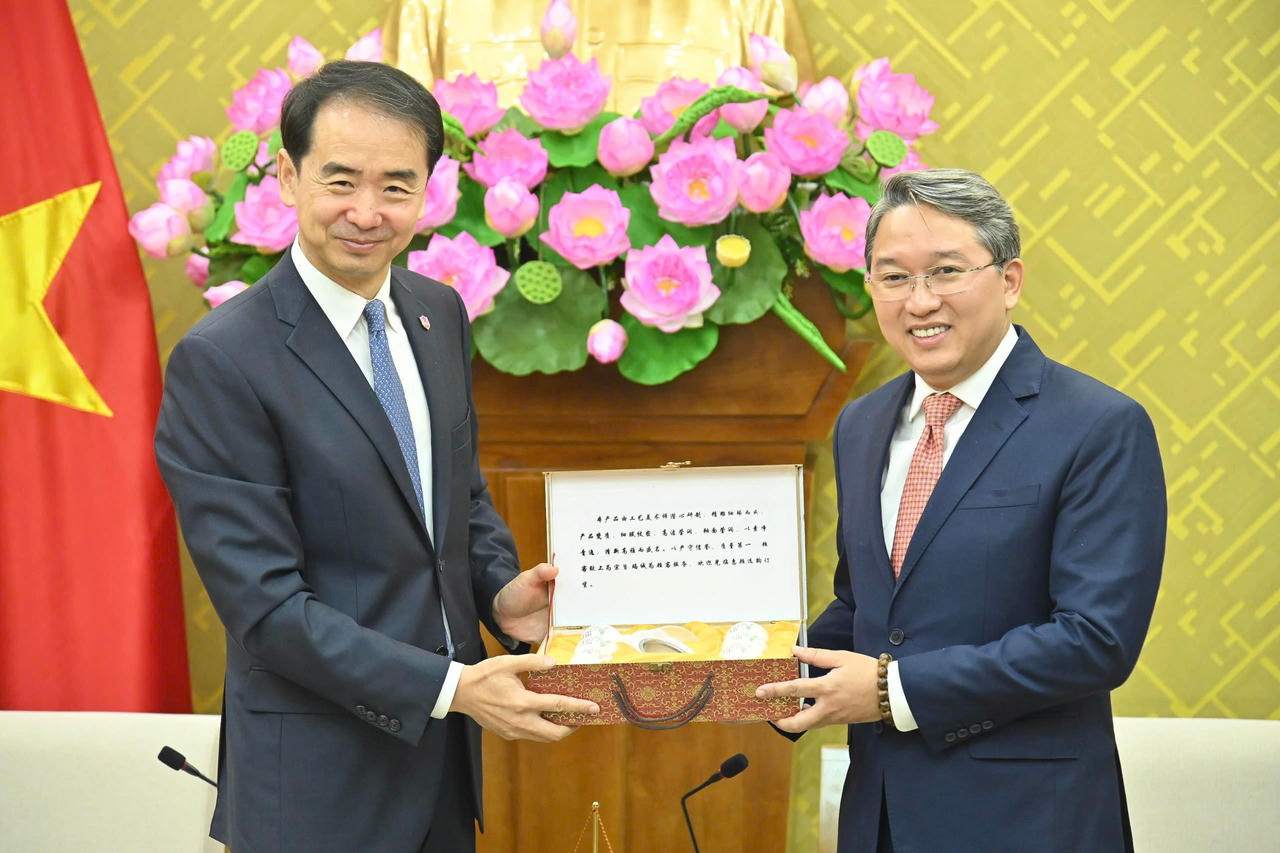 Tiếp tục đưa quan hệ hợp tác pháp luật và tư pháp Việt Nam – Trung Quốc đi vào chiều sâu