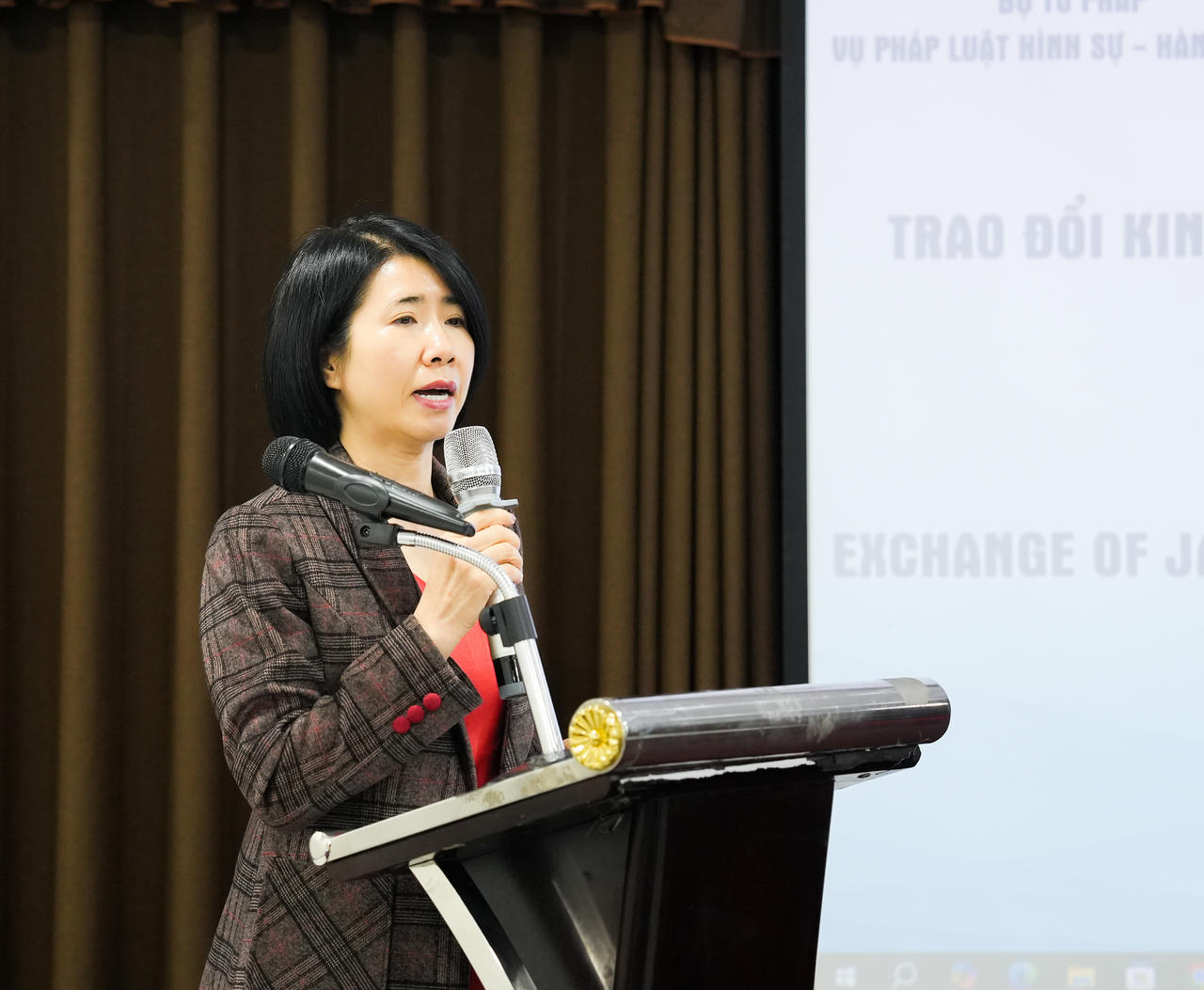 Chia sẻ kinh nghiệm hoàn thiện quy định pháp luật về trách nhiệm hình sự của pháp nhân