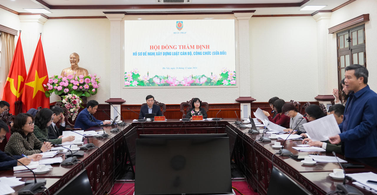 Xây dựng chính sách phù hợp để thu hút, trọng dụng nguồn nhân lực chất lượng cao