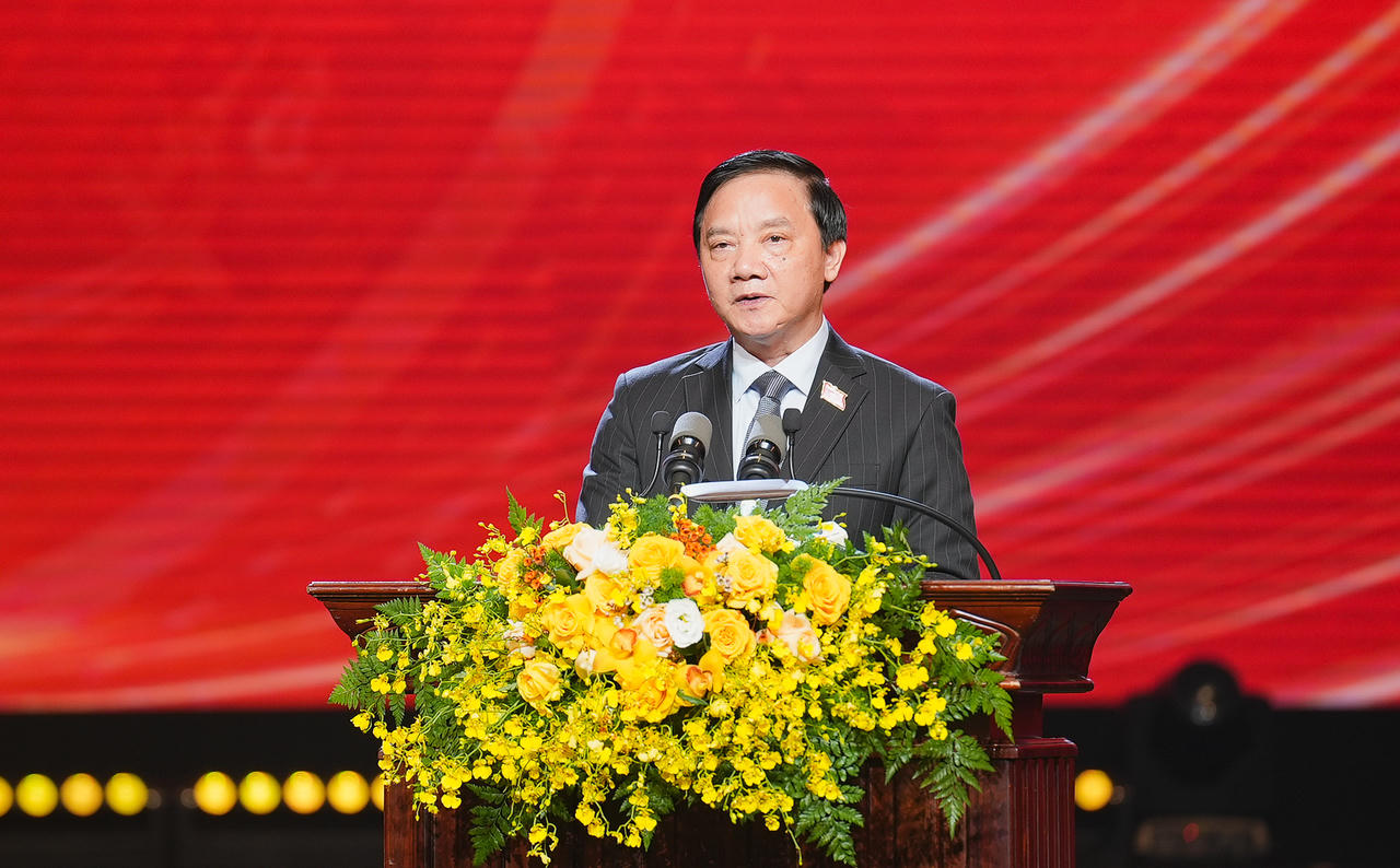 Báo Pháp luật Việt Nam giành giải Báo chí Diên Hồng