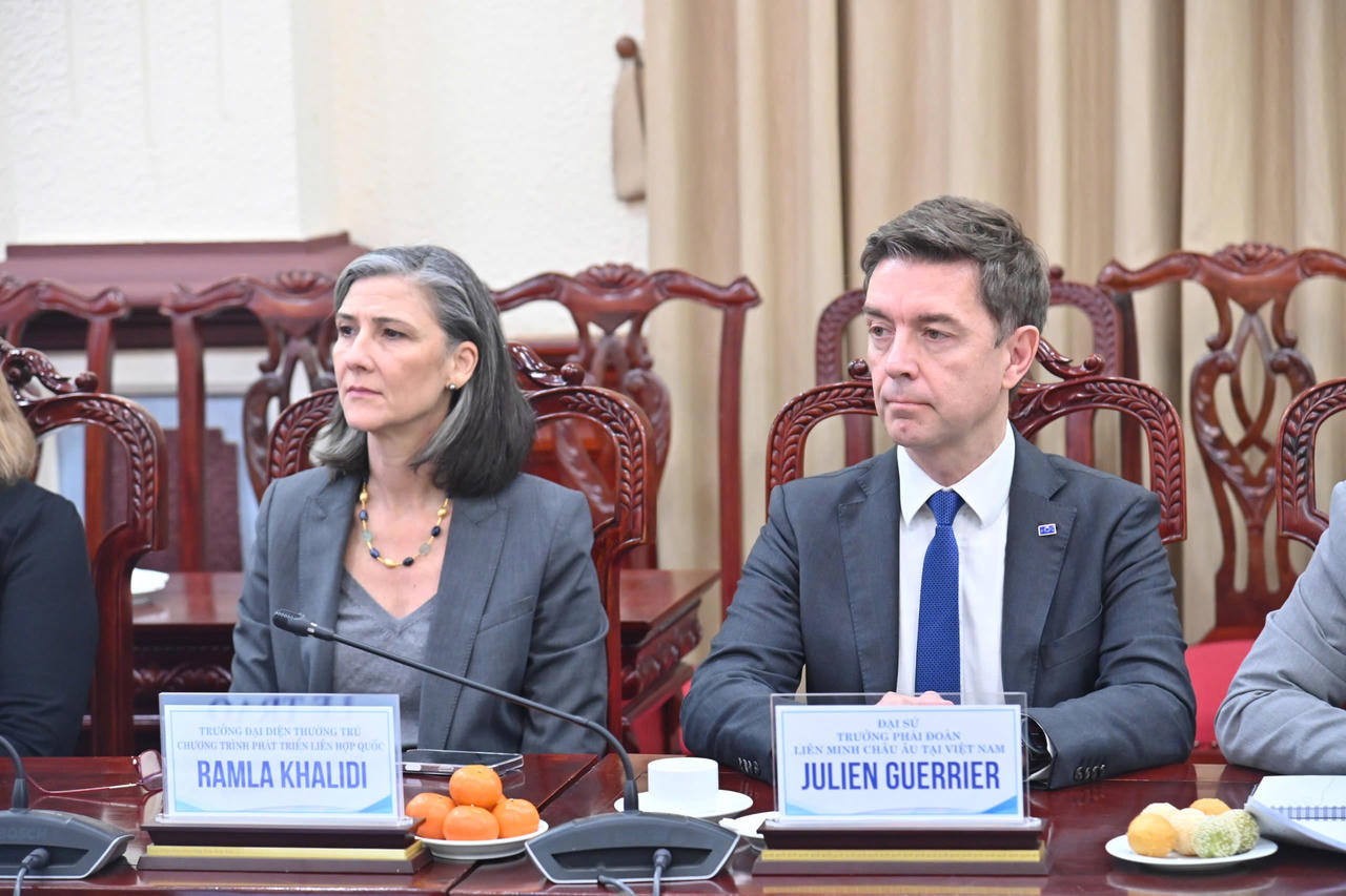 Trao Hiệp định Tài chính Dự án “Tăng cường pháp luật và tư pháp tại Việt Nam giai đoạn II”