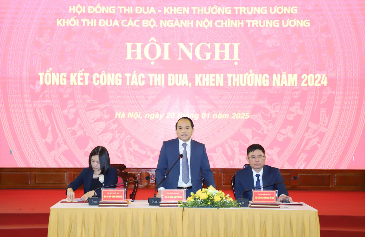 Tiếp tục đẩy mạnh phong trào thi đua, khen thưởng trong Khối thi đua các Bộ, ngành Nội chính Trung ương