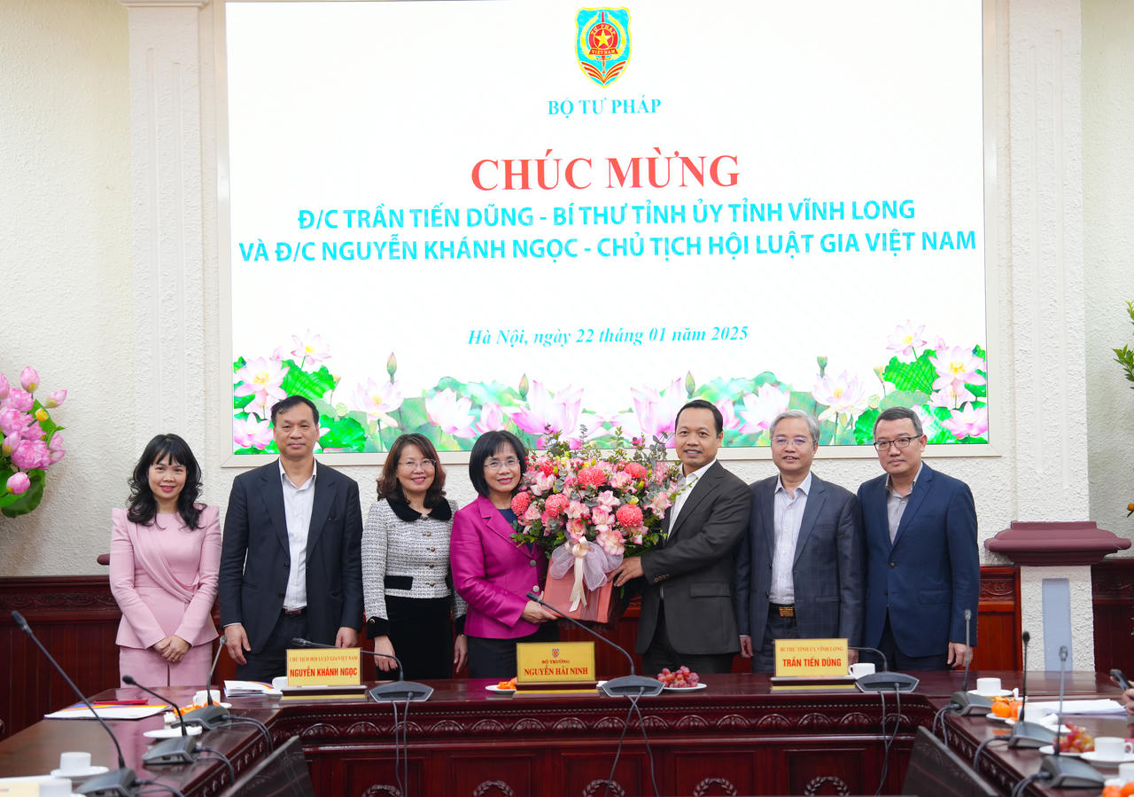 Bộ Tư pháp giao ban cấp Vụ tháng 1/2025