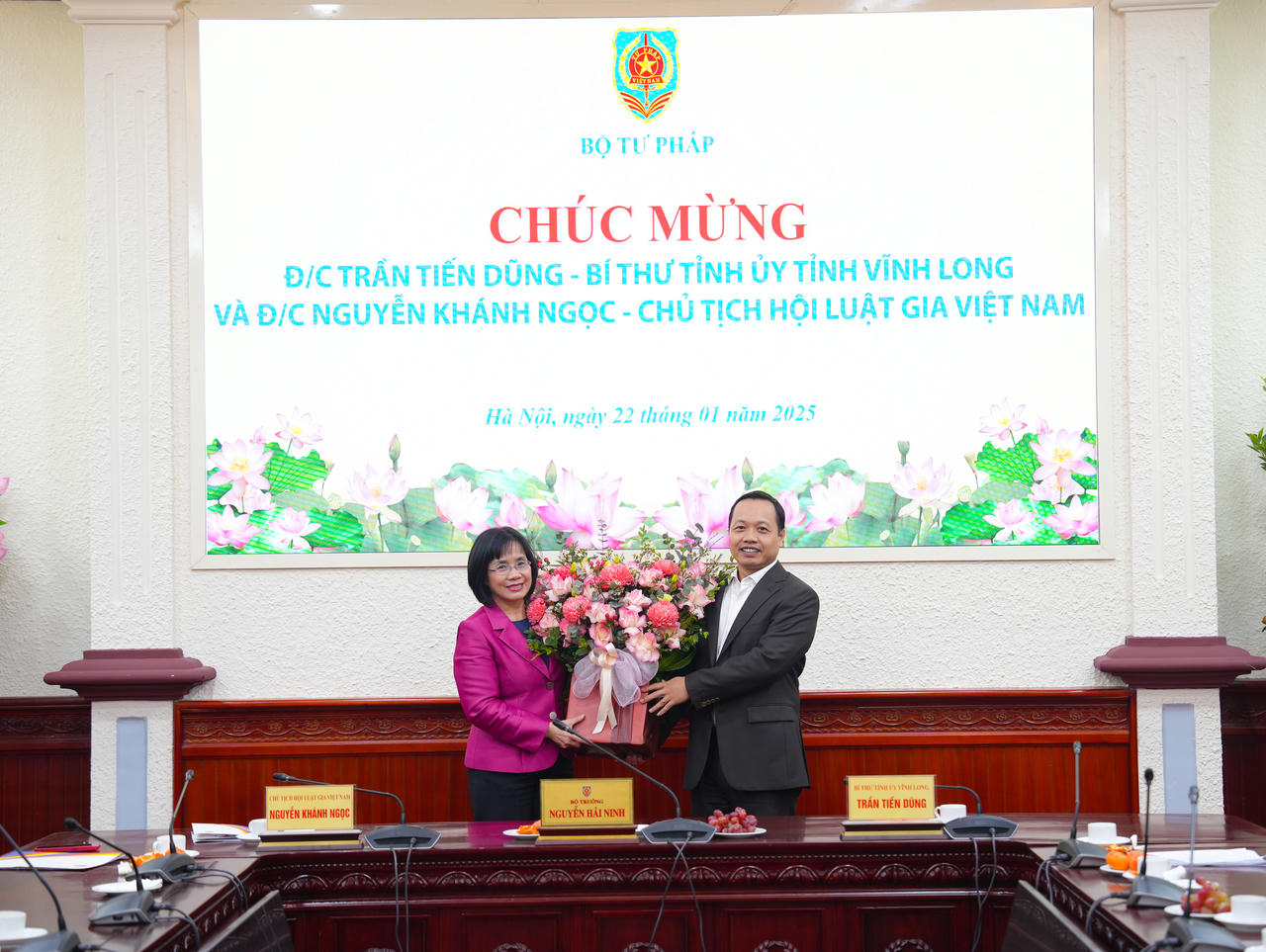Bộ Tư pháp giao ban cấp Vụ tháng 1/2025