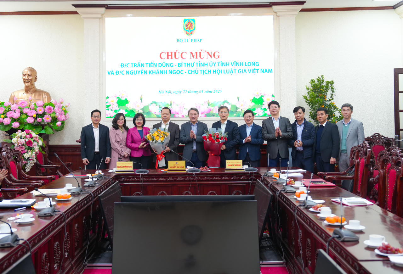 Bộ Tư pháp giao ban cấp Vụ tháng 1/2025