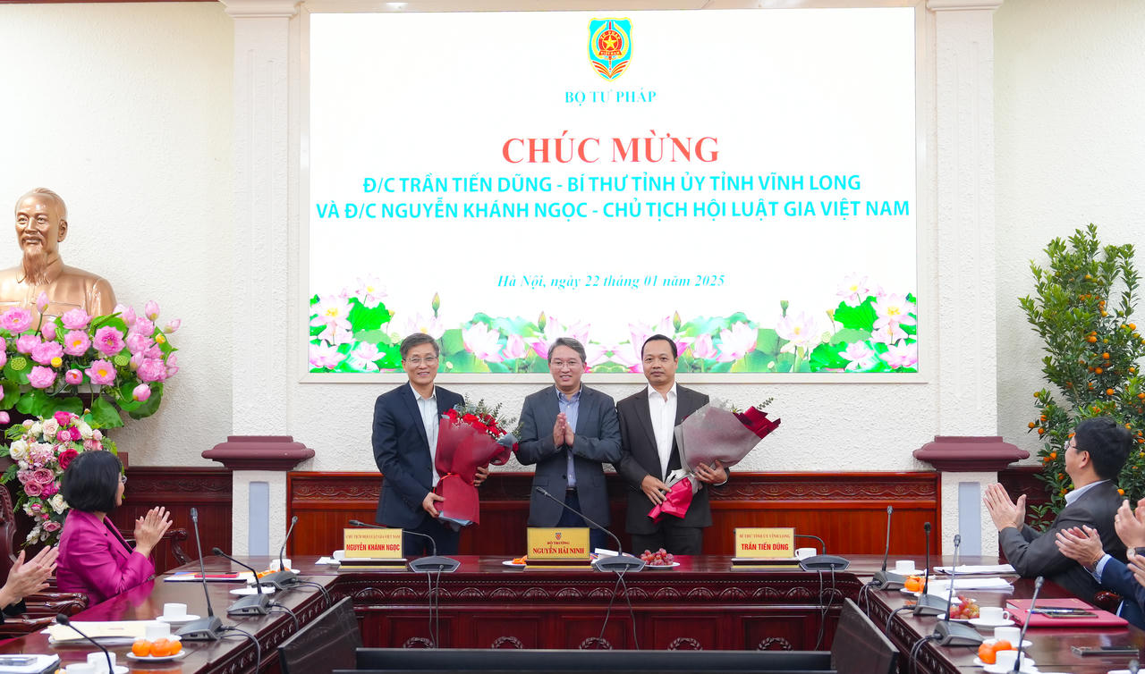 Bộ Tư pháp giao ban cấp Vụ tháng 1/2025