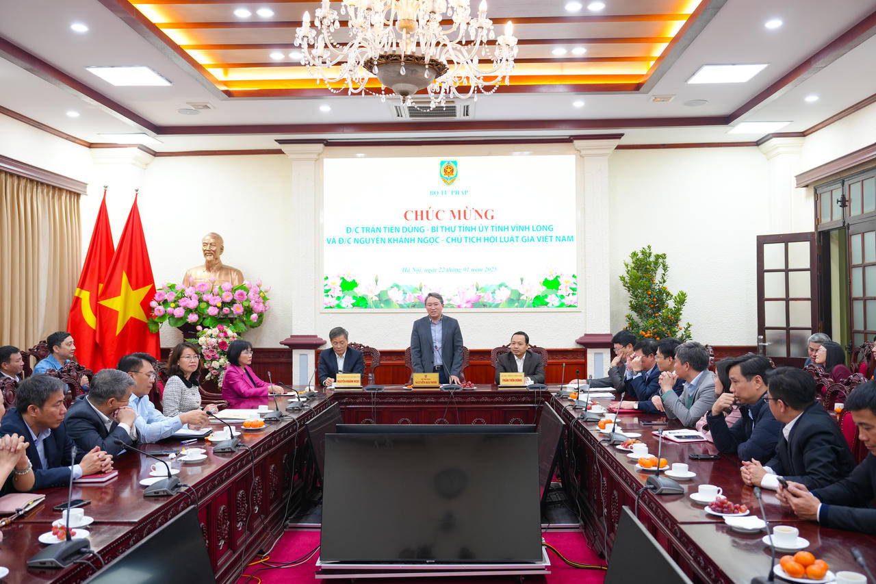 Bộ Tư pháp giao ban cấp Vụ tháng 1/2025