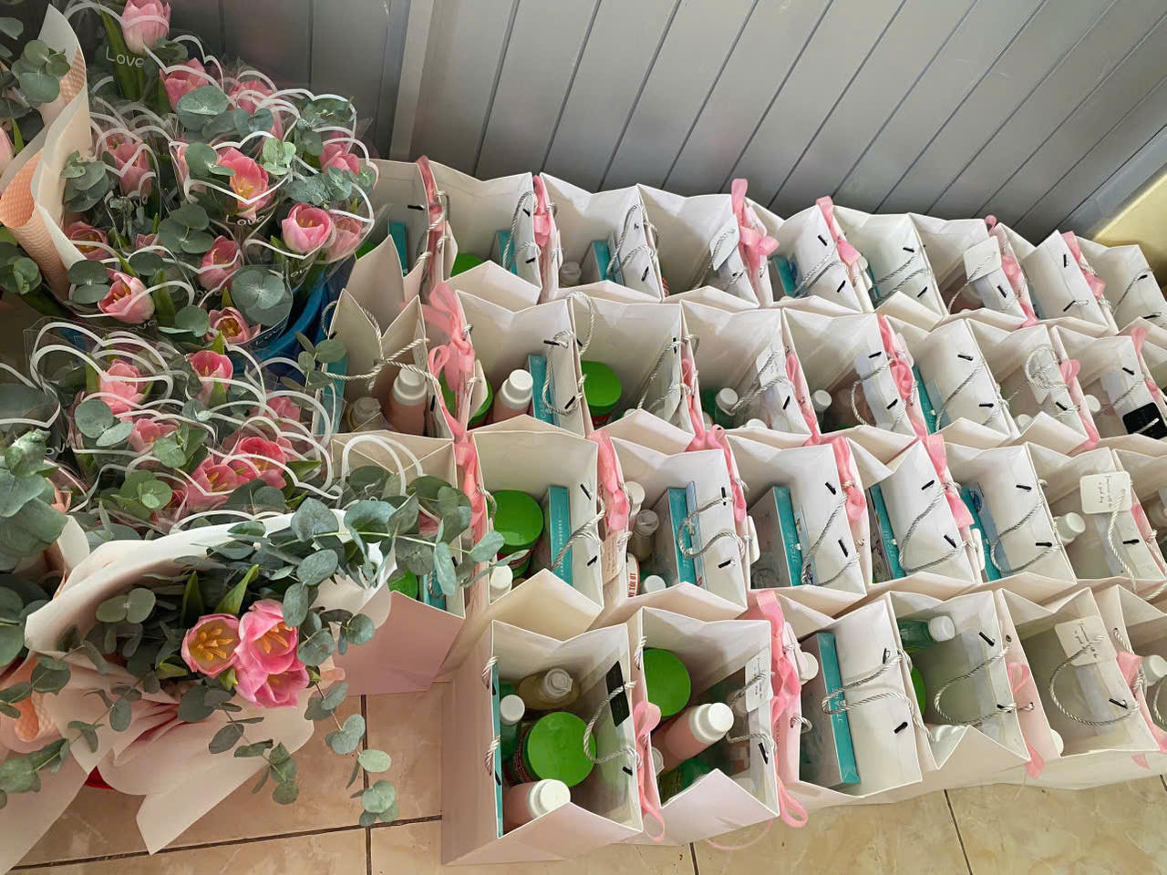 Báo Pháp luật Việt Nam hưởng ứng "Tuần lễ áo dài"