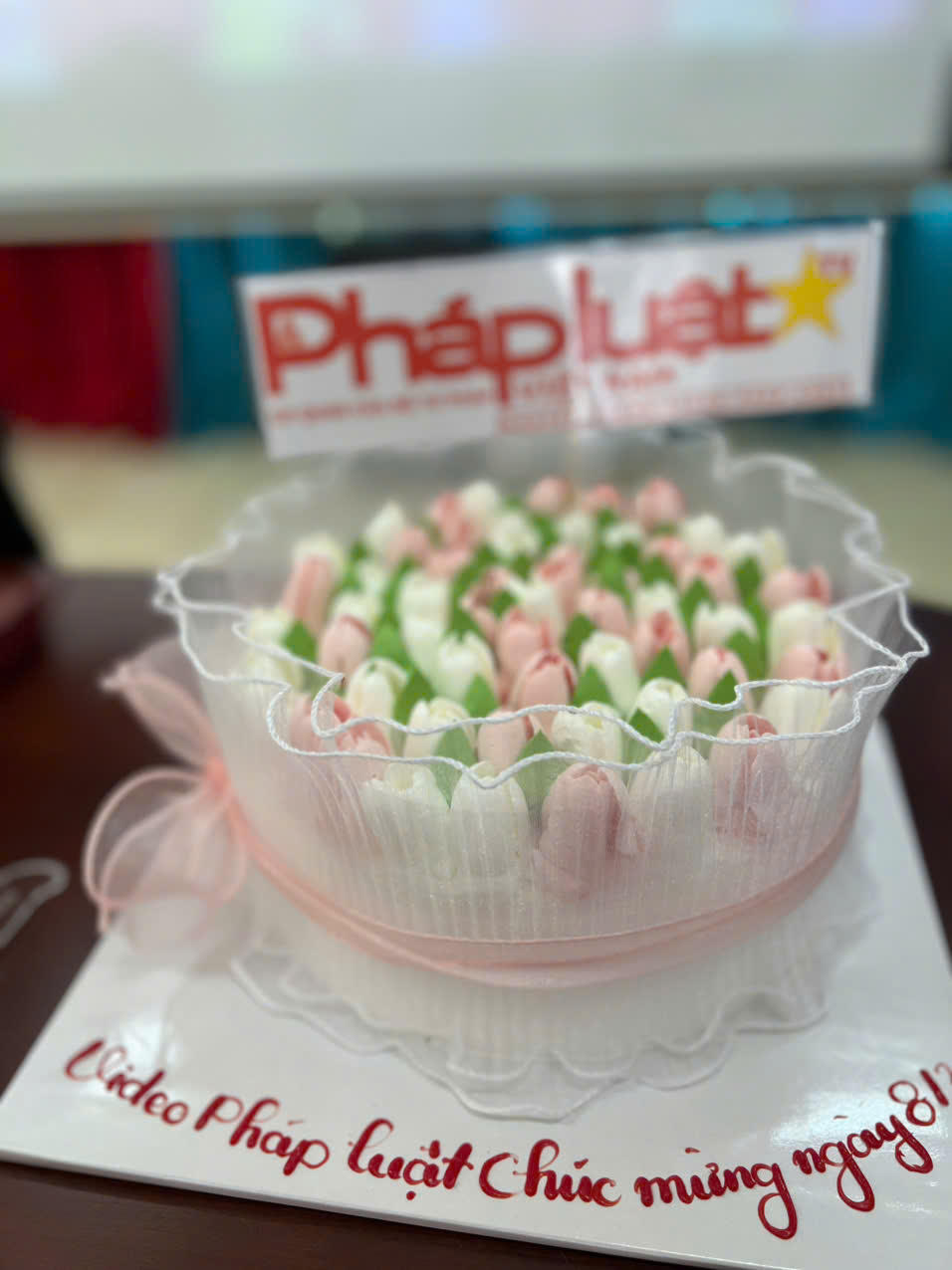 Báo Pháp luật Việt Nam hưởng ứng "Tuần lễ áo dài"