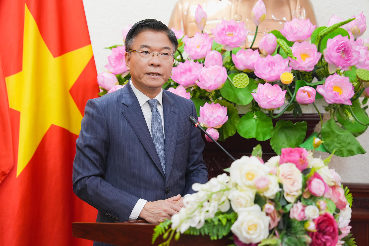 Trao quyết định bổ nhiệm Thứ trưởng Bộ Tư pháp Nguyễn Thanh Tú