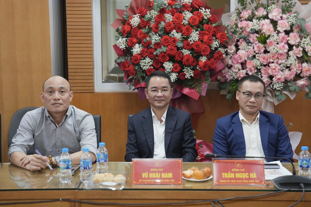 Chi bộ Khối Nội dung Đảng bộ Báo Pháp luật Việt Nam tổ chức thành công Đại hội nhiệm kỳ 2025 – 2027