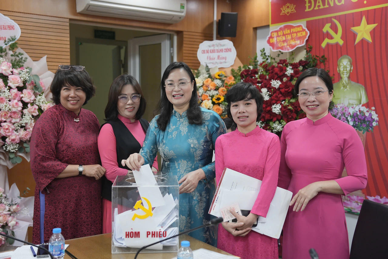 Chi bộ Khối Nội dung Đảng bộ Báo Pháp luật Việt Nam tổ chức thành công Đại hội nhiệm kỳ 2025 – 2027