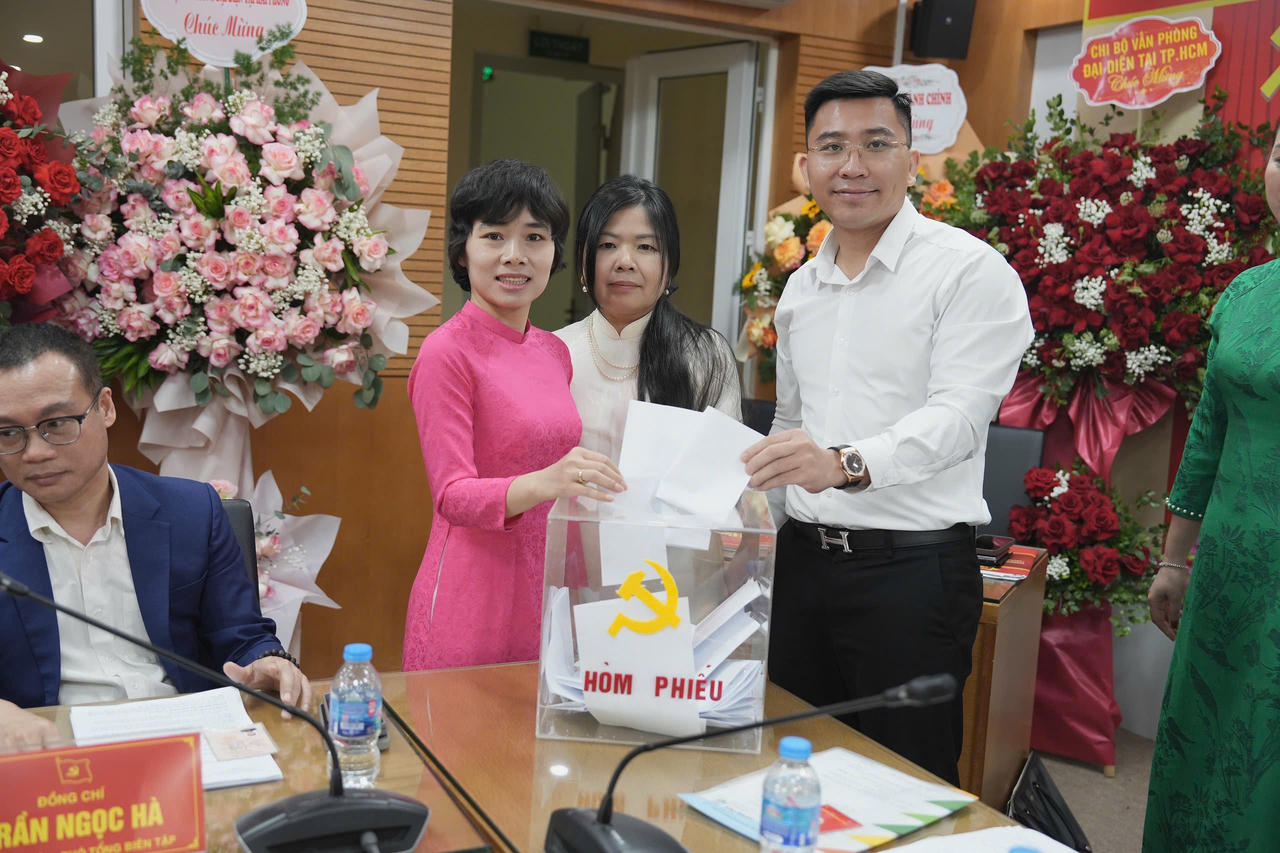 Chi bộ Khối Nội dung Đảng bộ Báo Pháp luật Việt Nam tổ chức thành công Đại hội nhiệm kỳ 2025 – 2027