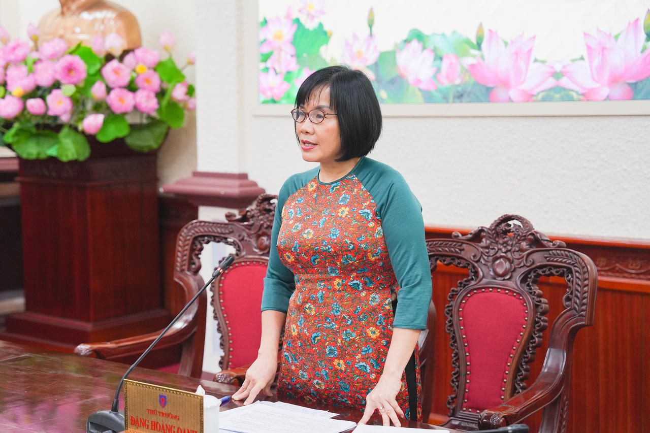 Nâng cao chất lượng hoạt động xây dựng và hoàn thiện hệ thống pháp luật