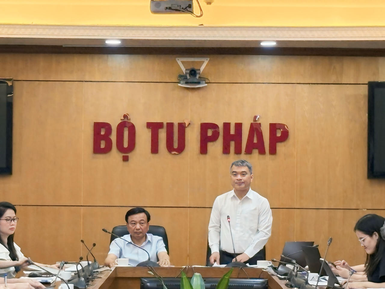 Cần cơ chế, chính sách đặc thù “gỡ nút thắt” cho đầu tư phát triển đường sắt