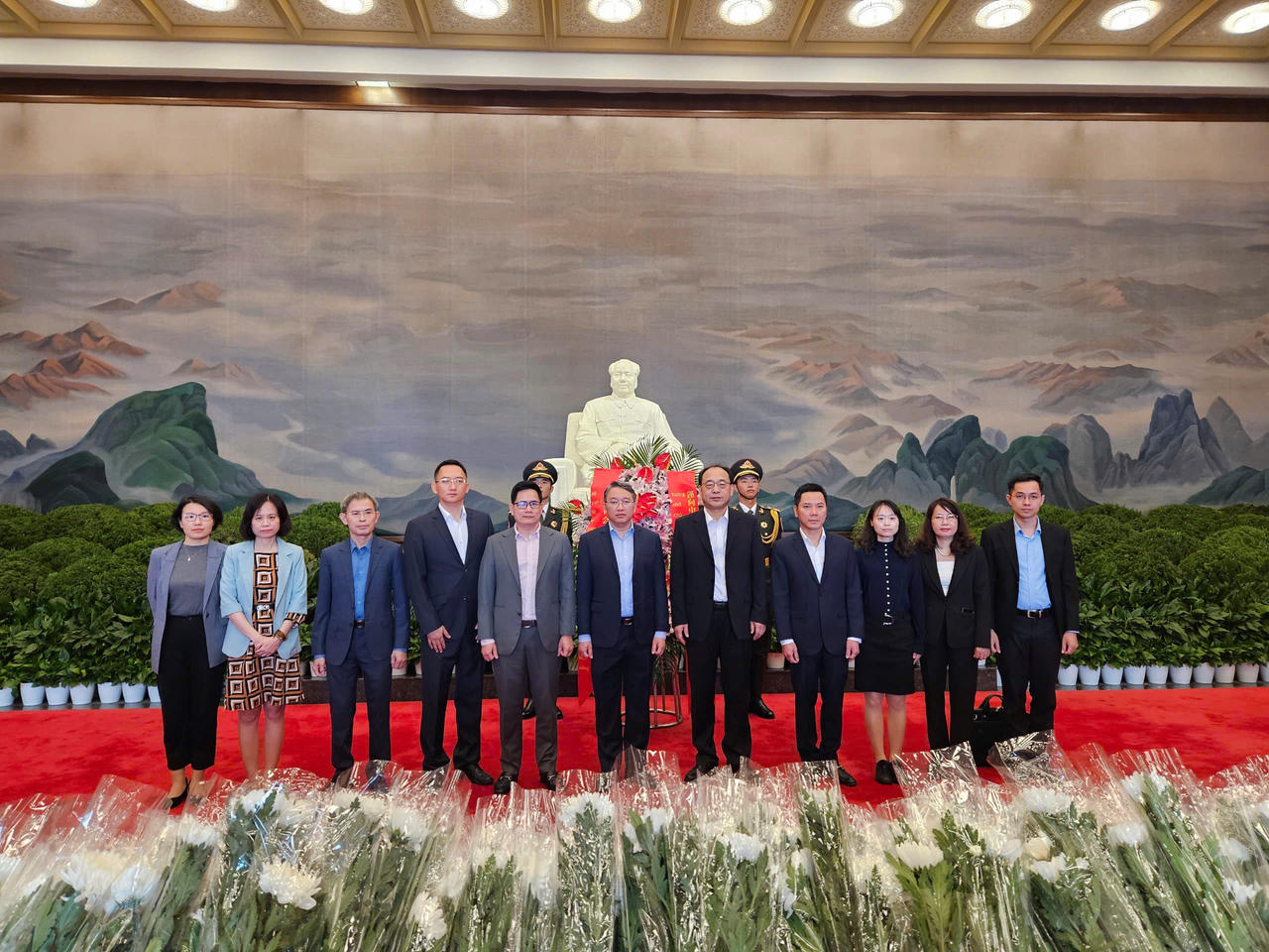 Thúc đẩy hợp tác với Ủy ban công tác pháp chế Nhân đại Trung Quốc