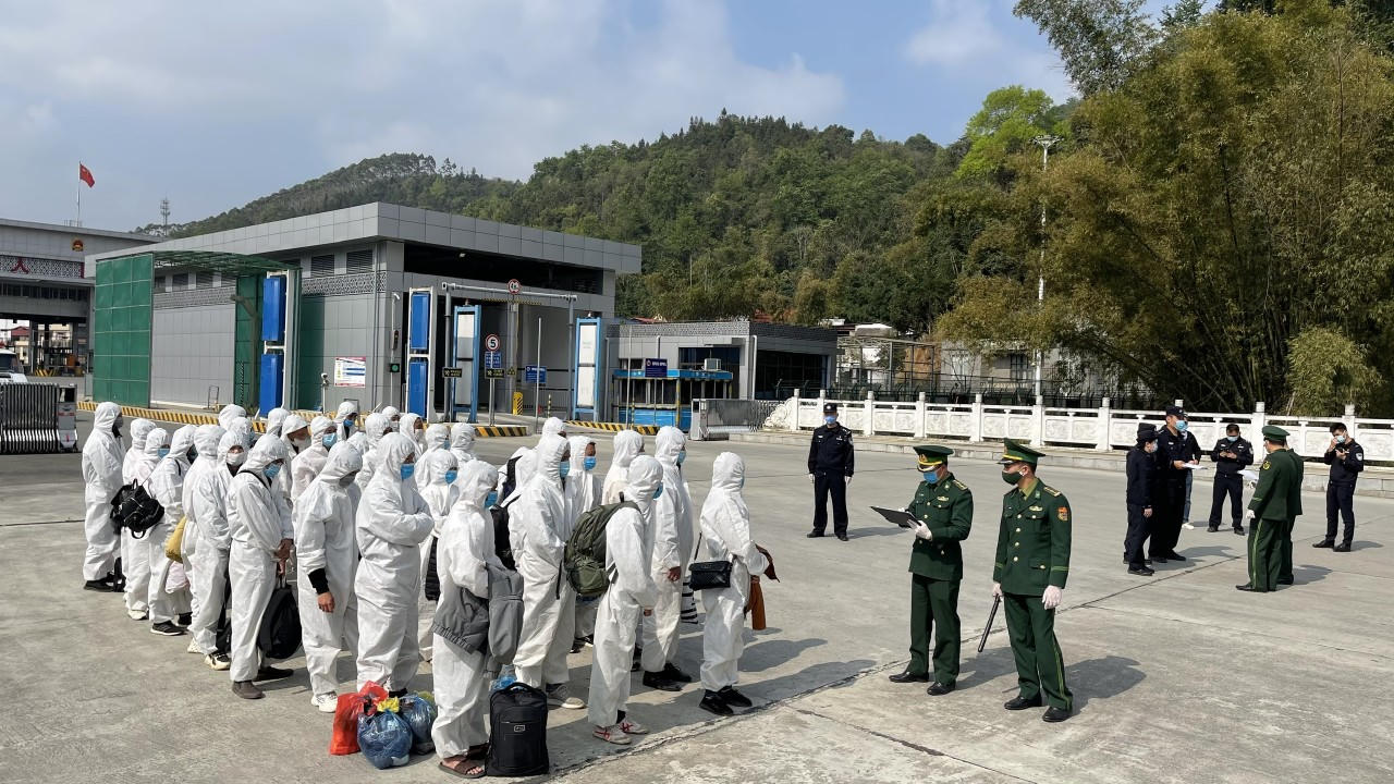 Liên tiếp phát hiện, tiếp nhận công dân nhập cảnh trái phép từ Trung Quốc về Việt Nam