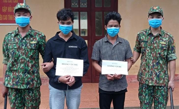 Khởi tố vụ án hai thanh niên chạy xe máy đưa người vượt biên