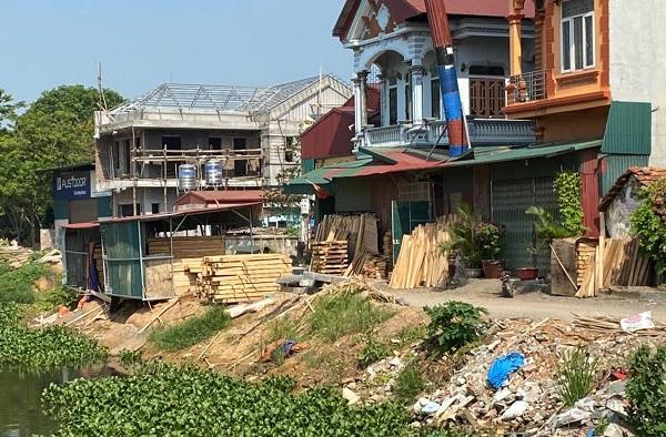 Chính quyền buông lỏng để nhà xưởng xây dựng trái phép, gây ô nhiễm môi trường