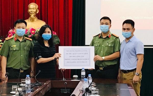 Trao gửi yêu thương, chung tay phòng chống dịch COVID-19