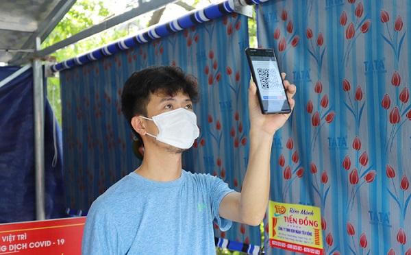 Phú Thọ kiểm soát y tế bằng công nghệ tại các chốt kiểm soát dịch