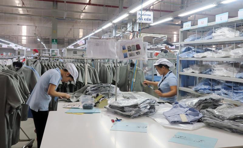 Cải thiện môi trường kinh doanh: “Chìa khóa” để thu hút các nhà đầu tư vào Hòa Bình