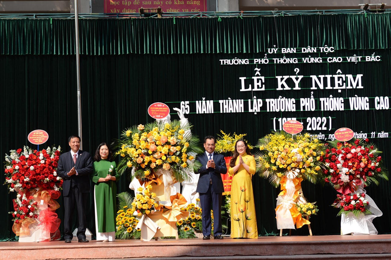 Trường Phổ thông Vùng cao Việt Bắc tổ chức Lễ kỷ niệm 65 năm thành lập