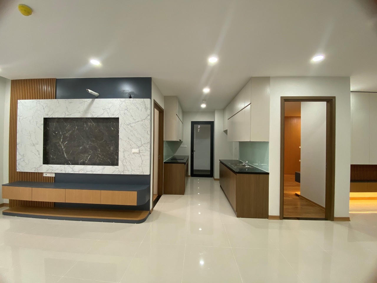 Thị trường trầm lắng, căn hộ chung cư sắp bàn giao vẫn được ưa chuộng