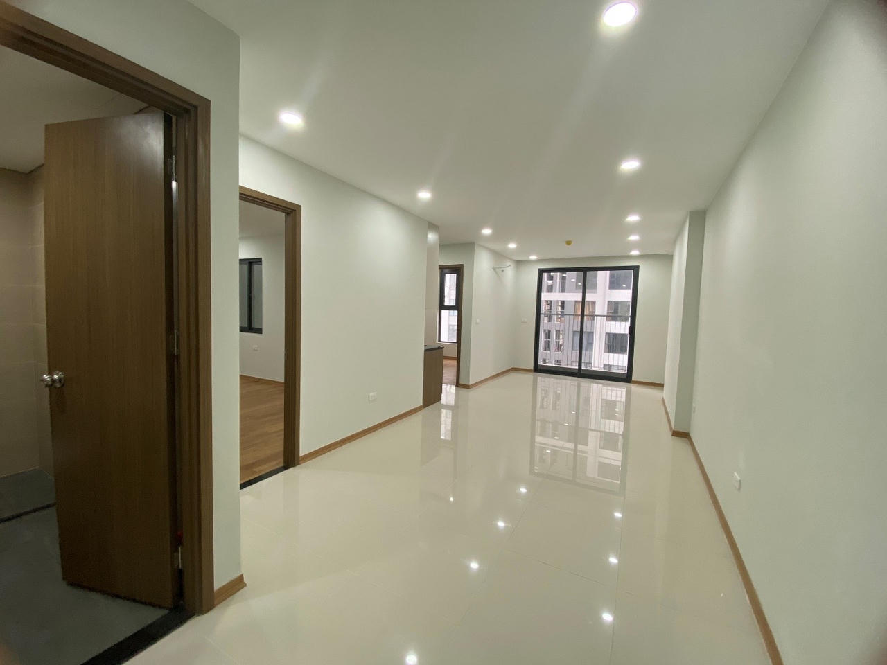 Thị trường trầm lắng, căn hộ chung cư sắp bàn giao vẫn được ưa chuộng