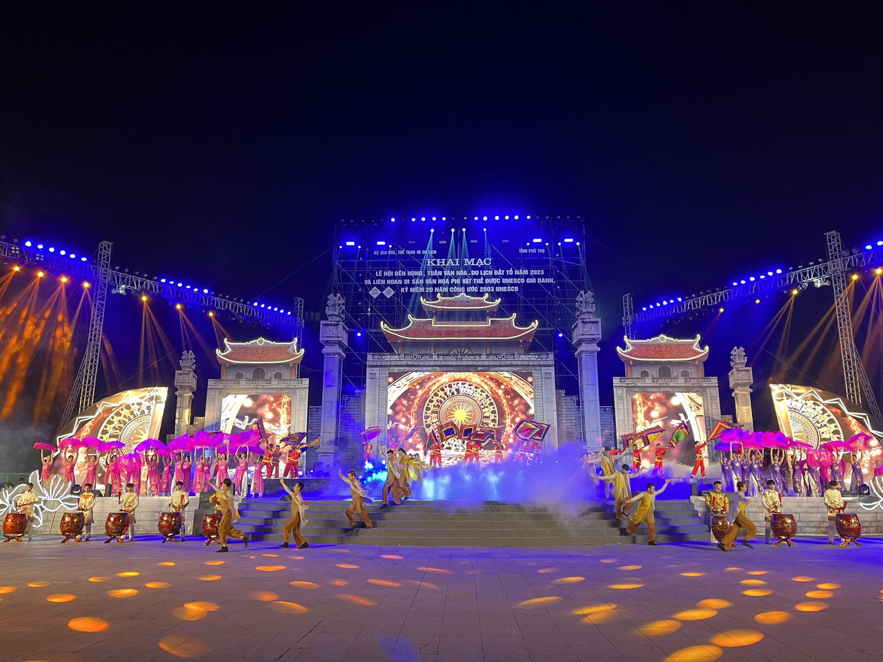 Khai mạc Lễ Giỗ Tổ Hùng Vương và Tuần Văn hoá - Du lịch Đất Tổ 2023: Tôn vinh và lan toả giá trị bản sắc di sản văn hoá Việt Nam