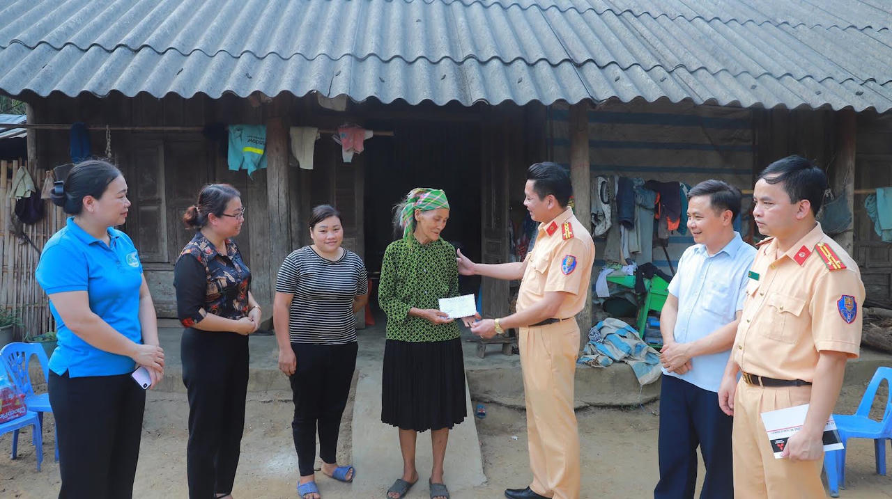 Tuyên Quang xử phạt hơn 10.000 trường hợp vi phạm luật an toàn giao thông