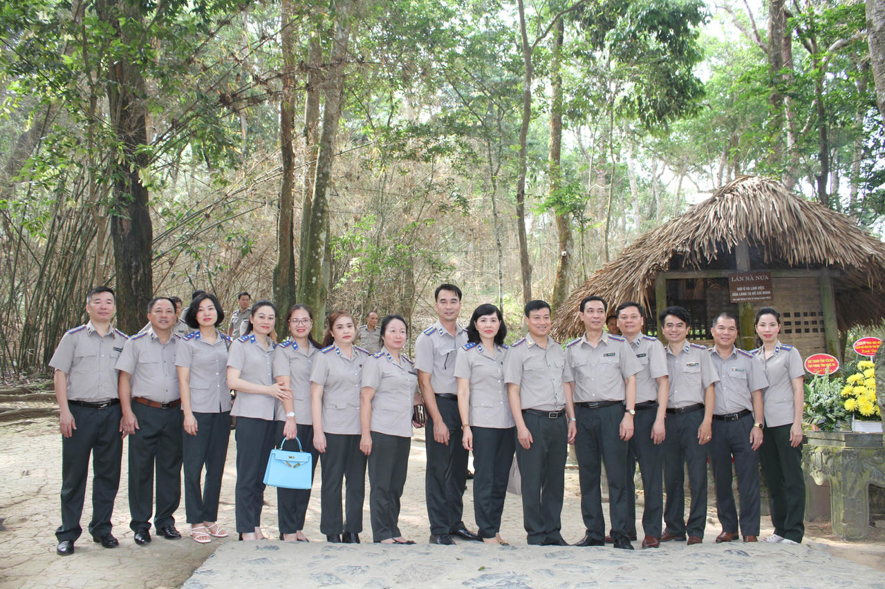 Yên Bái kỷ niệm 77 năm ngày truyền thống Thi hành án dân sự và 30 năm chuyển giao công tác thi hành án dân sự