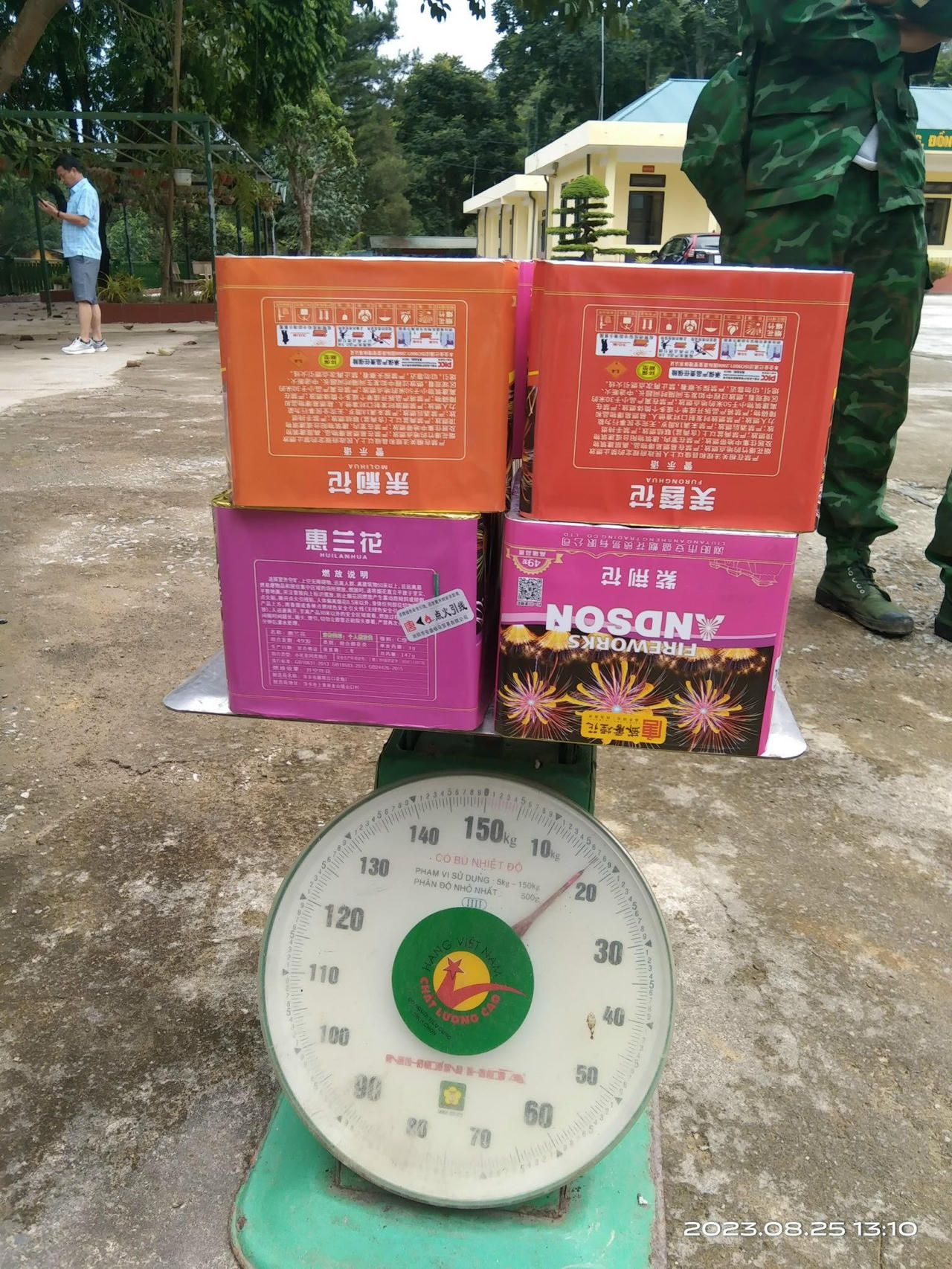 Bộ đội biên phòng tỉnh Cao Bằng bắt giữ 5 đối tượng vận chuyển hàng trái phép