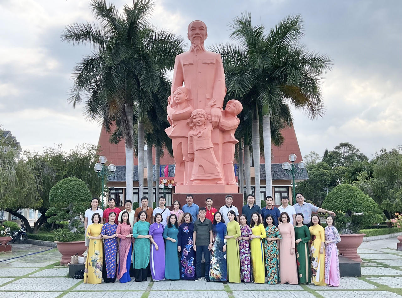 Đoàn Sở Tư pháp 7 tỉnh Trung du và miền núi phía Bắc trao đổi kinh nghiệm tại Bình Thuận và Ninh Thuận