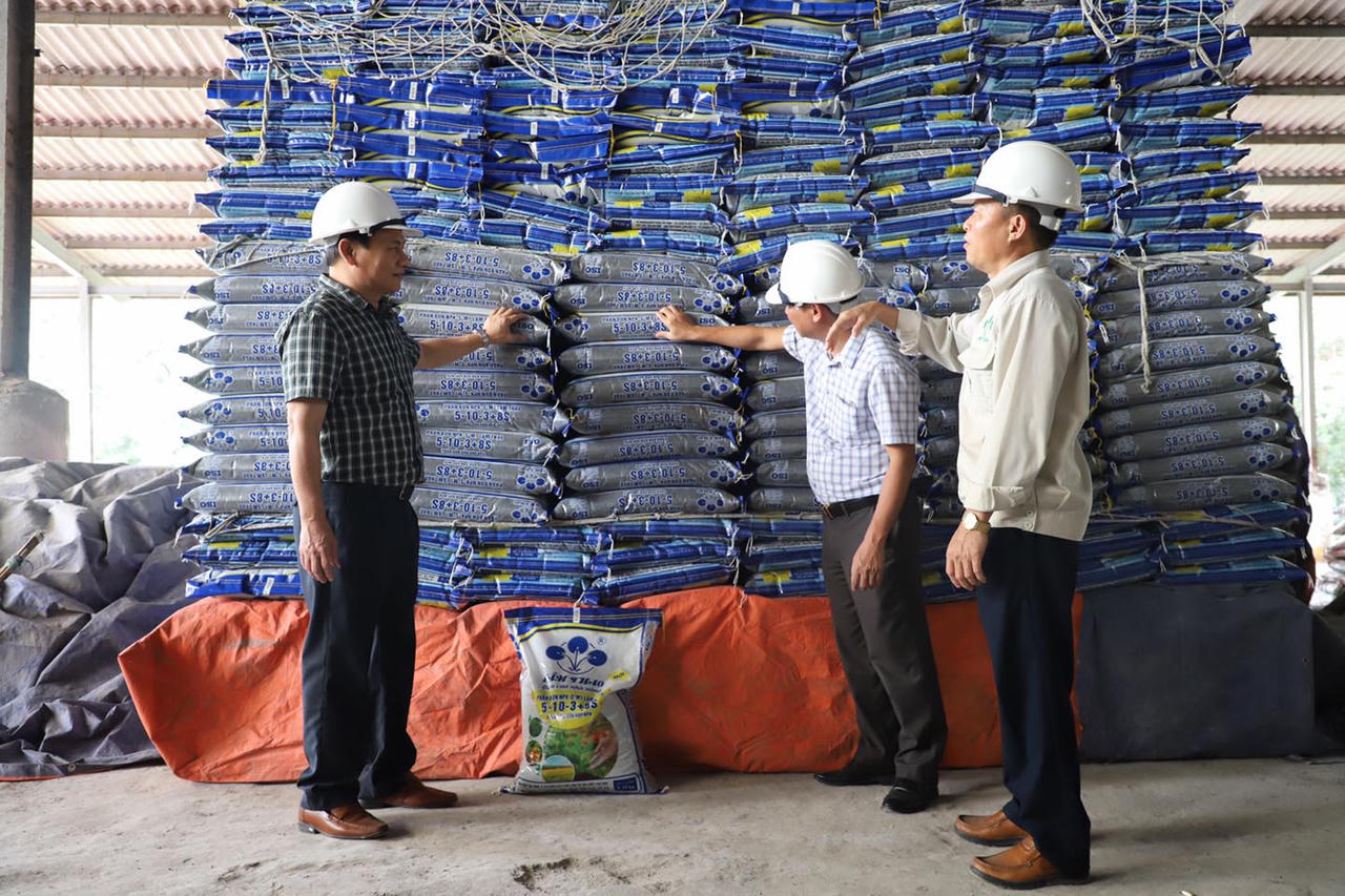 Supe Lâm Thao ‘khoác áo mới’ cho bao bì sản phẩm 