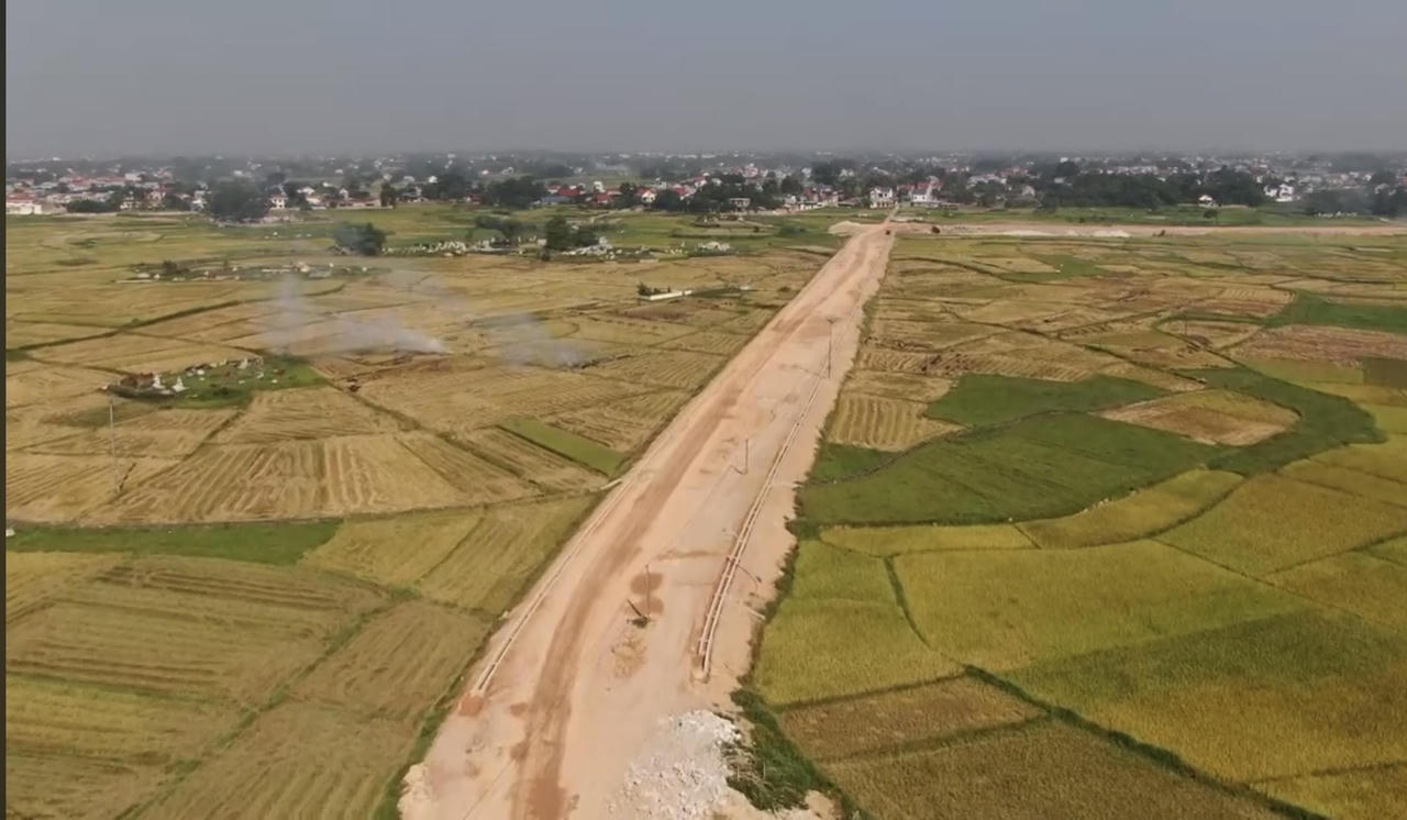 Gấp rút hoàn tất mặt bằng thi công dự án đường liên kết 3 tỉnh Thái Nguyên - Bắc Giang - Vĩnh Phúc