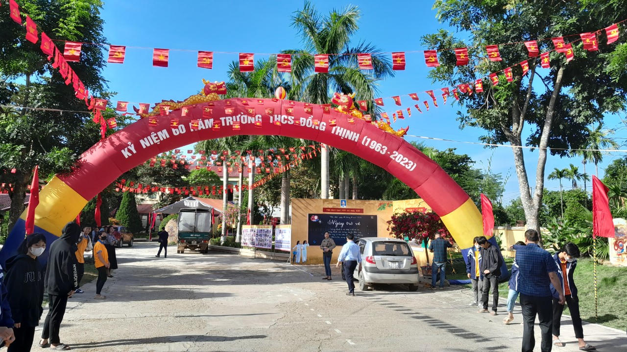 Trường Trung học cơ sở Đồng Thịnh tự hào 60 năm xây dựng và phát triển