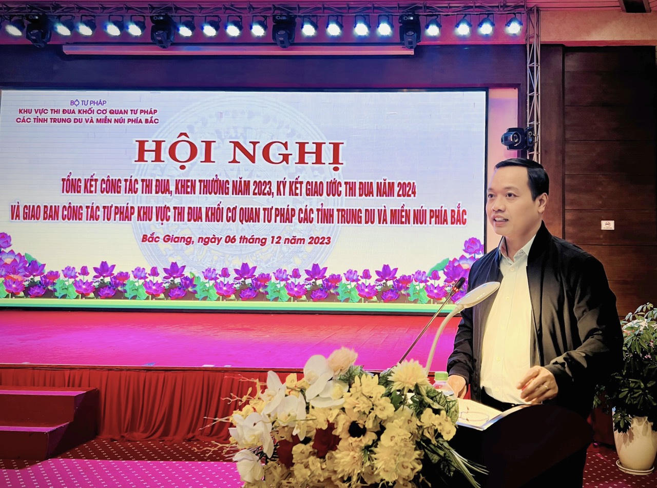 Hội nghị tổng kết công tác thi đua, khen thưởng và giao ban công tác tư pháp năm 2023, ký kết giao ước thi đua năm 2024 Khu vực thi đua khối cơ quan Tư pháp các tỉnh trung du và miền núi phía Bắc