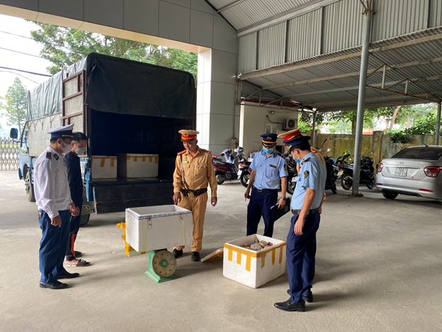 Phú Thọ tăng cường công tác quản lý thị trường hàng hóa cuối năm