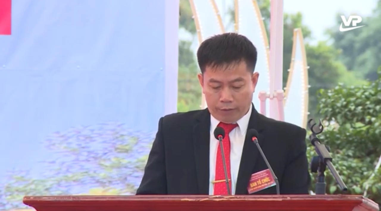 Rộn ràng lễ hội Khai xuân - Khai sắc Đền Bạch thờ Hưng Đạo Đại Vương Trần Quốc Tuấn